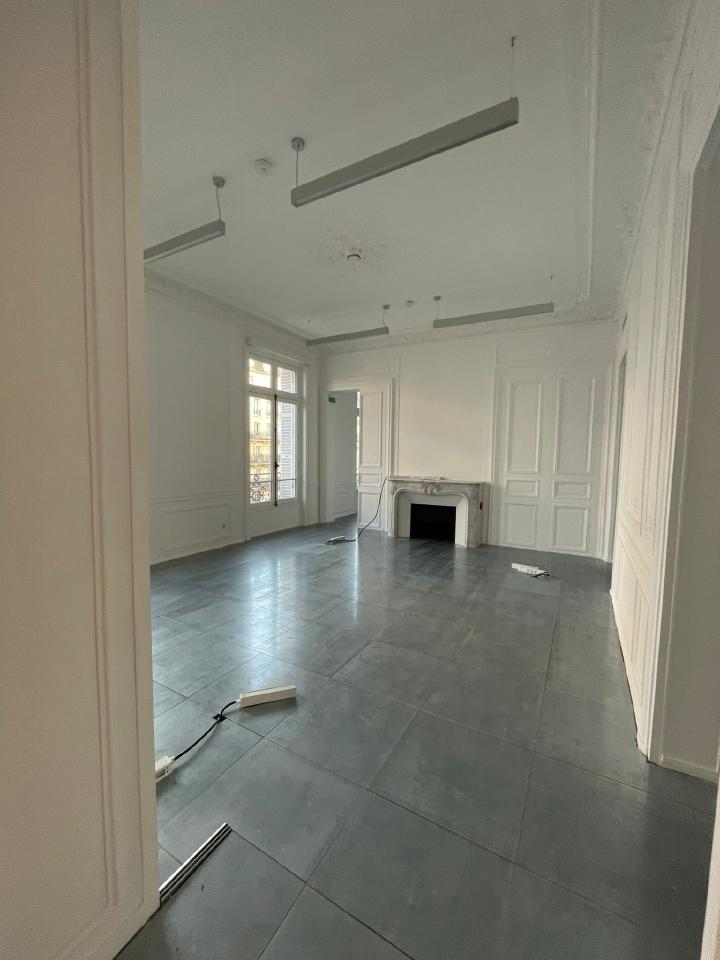 Bureau Paris 205m² Location bureau Paris OLBUR2114522 12